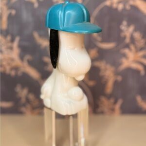 Vintage 1969 Avon Milk Glass SNOOPY Bottle of Cologne EMPTY